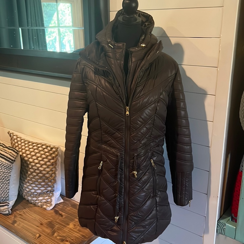 Celsius Premium Women’s Gold Accents Puffer Jacket - Chevron Pattern
